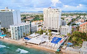 Sunvivia By Fiesta Americana Mazatlan